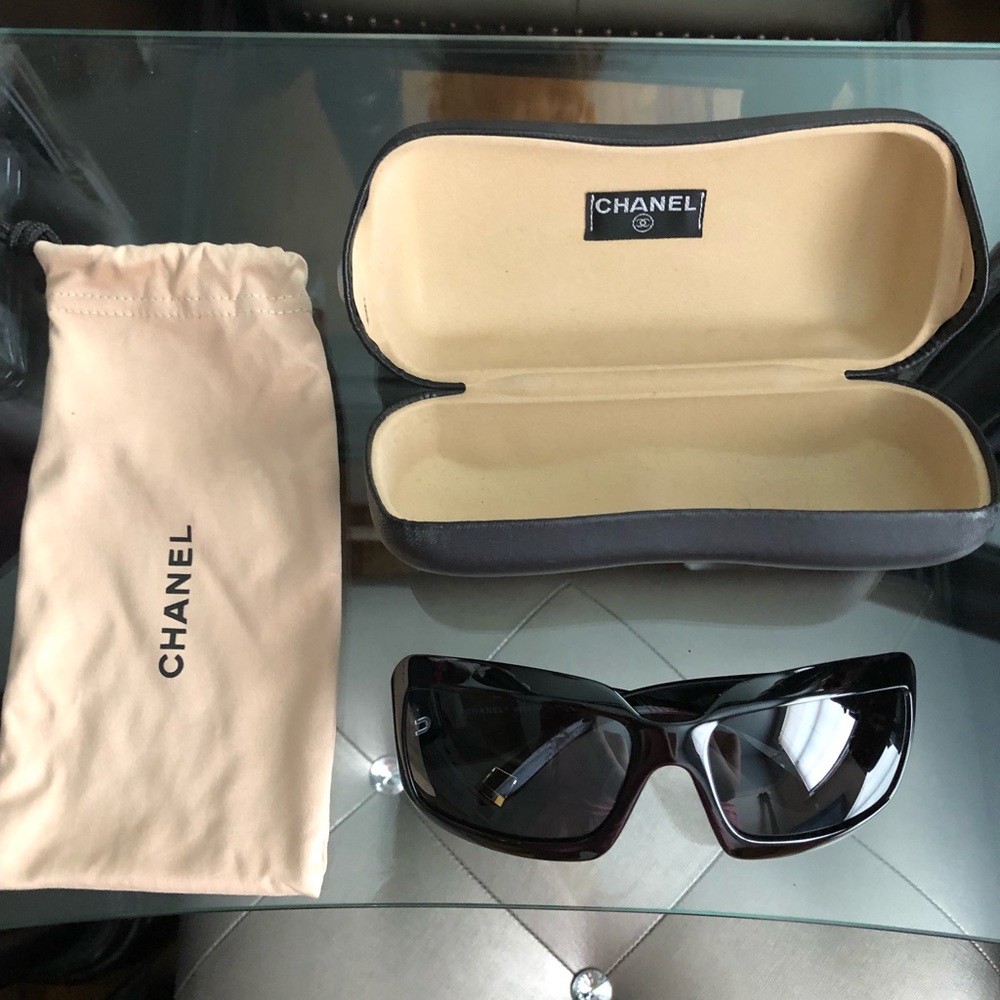 Chanel Mother of Pearl Sunglasses 5076H Black